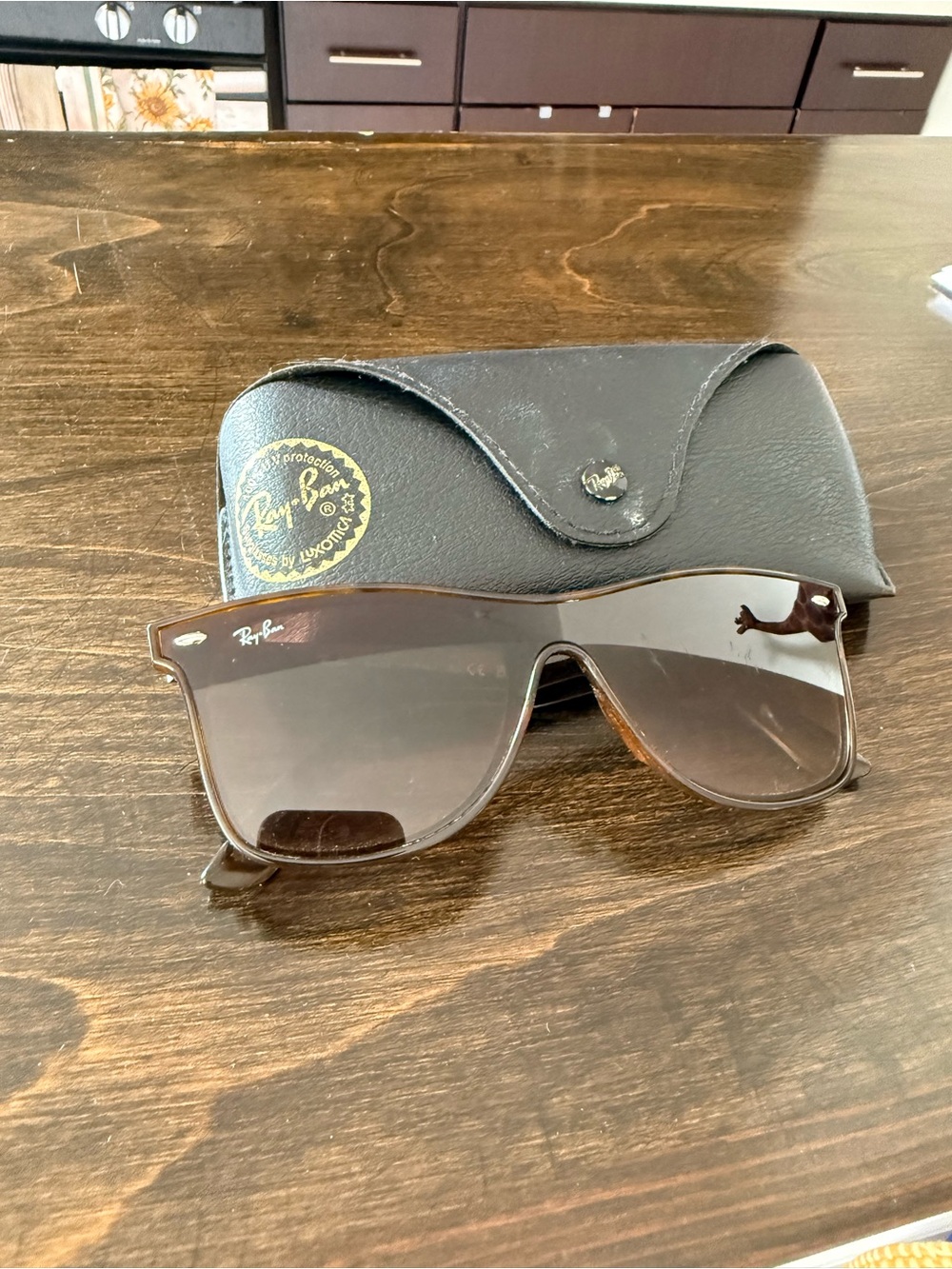 Ray-Ban Brown Gradient Shield Sunglasses with Black Case